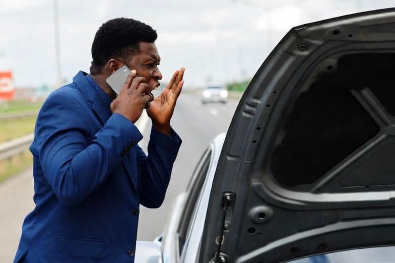 Driver waiting for mechanic